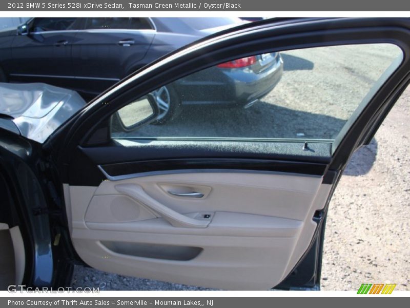 Tasman Green Metallic / Oyster/Black 2012 BMW 5 Series 528i xDrive Sedan