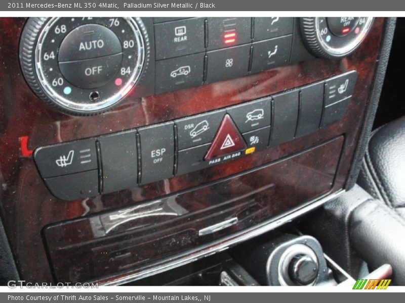 Palladium Silver Metallic / Black 2011 Mercedes-Benz ML 350 4Matic