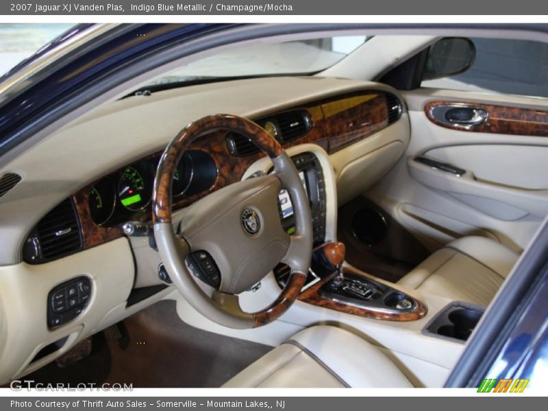 Indigo Blue Metallic / Champagne/Mocha 2007 Jaguar XJ Vanden Plas