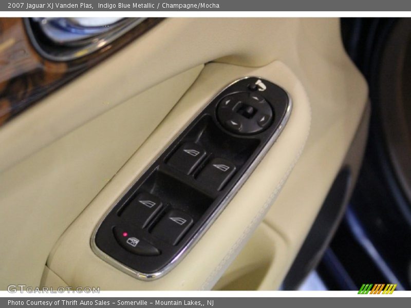 Indigo Blue Metallic / Champagne/Mocha 2007 Jaguar XJ Vanden Plas