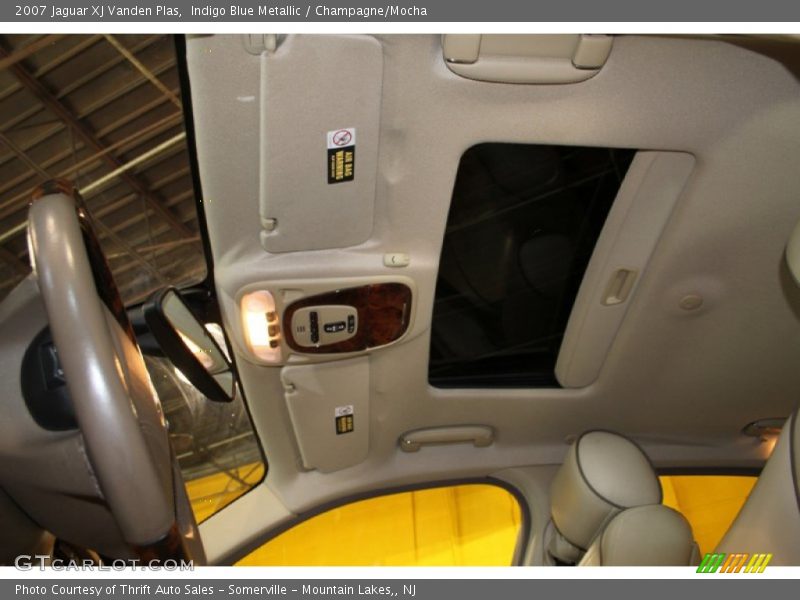 Indigo Blue Metallic / Champagne/Mocha 2007 Jaguar XJ Vanden Plas