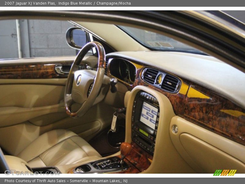 Indigo Blue Metallic / Champagne/Mocha 2007 Jaguar XJ Vanden Plas