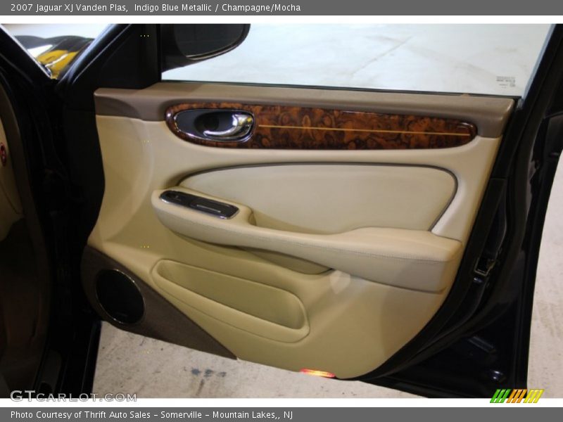 Indigo Blue Metallic / Champagne/Mocha 2007 Jaguar XJ Vanden Plas