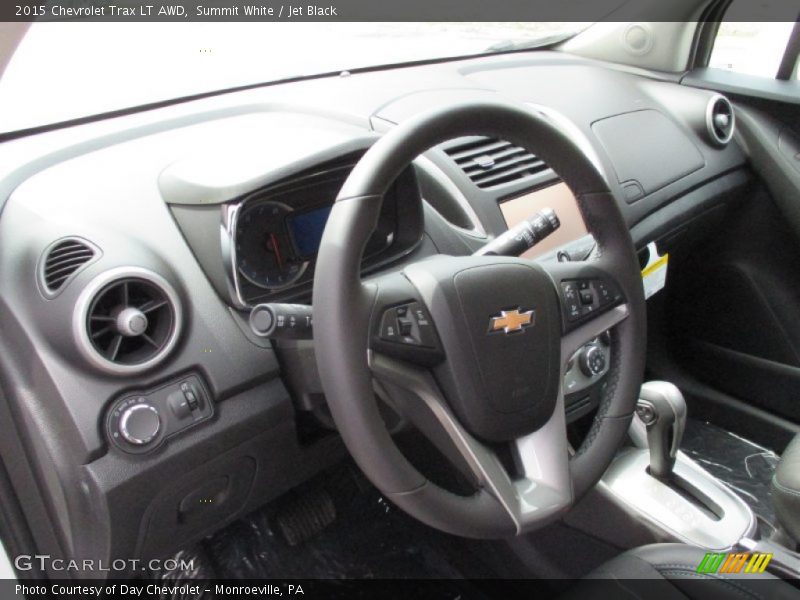 Summit White / Jet Black 2015 Chevrolet Trax LT AWD