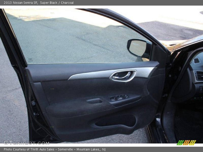 Super Black / Charcoal 2013 Nissan Sentra SR
