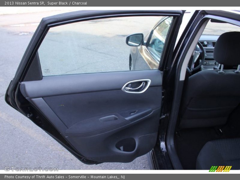 Super Black / Charcoal 2013 Nissan Sentra SR