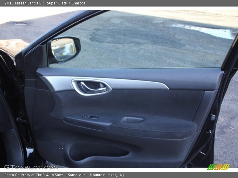Super Black / Charcoal 2013 Nissan Sentra SR
