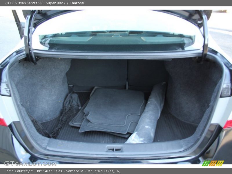 Super Black / Charcoal 2013 Nissan Sentra SR