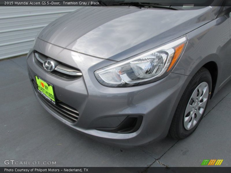 Triathlon Gray / Black 2015 Hyundai Accent GS 5-Door