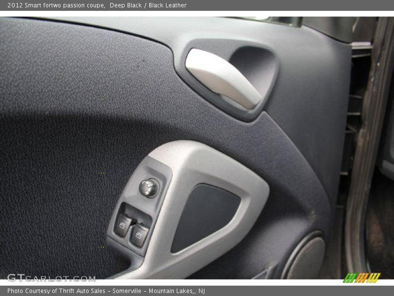Deep Black / Black Leather 2012 Smart fortwo passion coupe