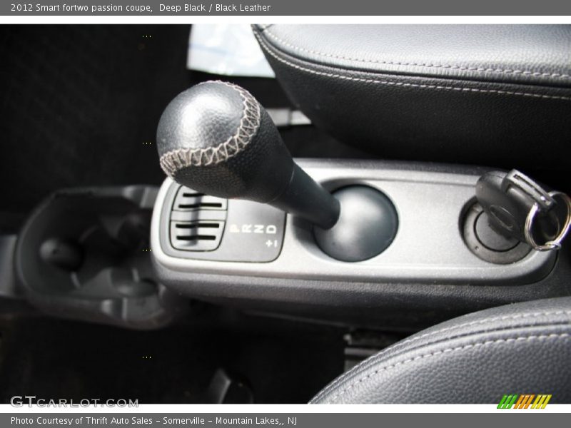 Deep Black / Black Leather 2012 Smart fortwo passion coupe