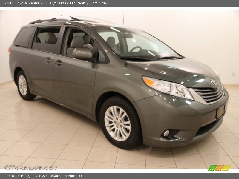 Cypress Green Pearl / Light Gray 2012 Toyota Sienna XLE