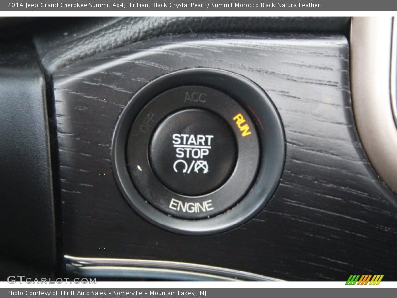Brilliant Black Crystal Pearl / Summit Morocco Black Natura Leather 2014 Jeep Grand Cherokee Summit 4x4