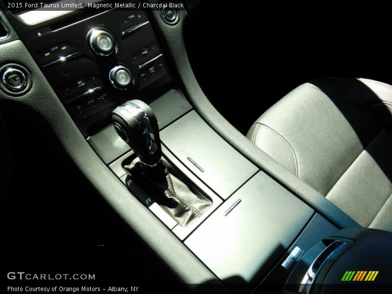 Magnetic Metallic / Charcoal Black 2015 Ford Taurus Limited