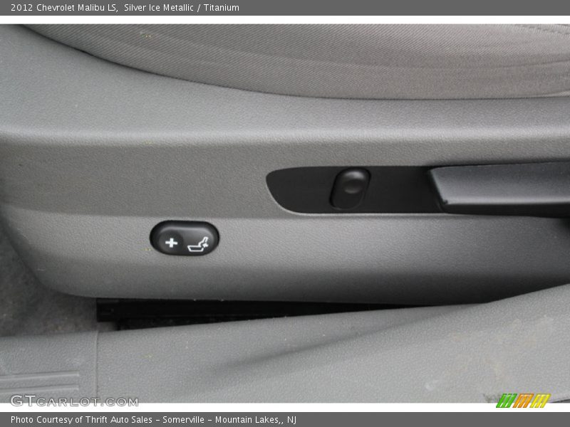 Silver Ice Metallic / Titanium 2012 Chevrolet Malibu LS
