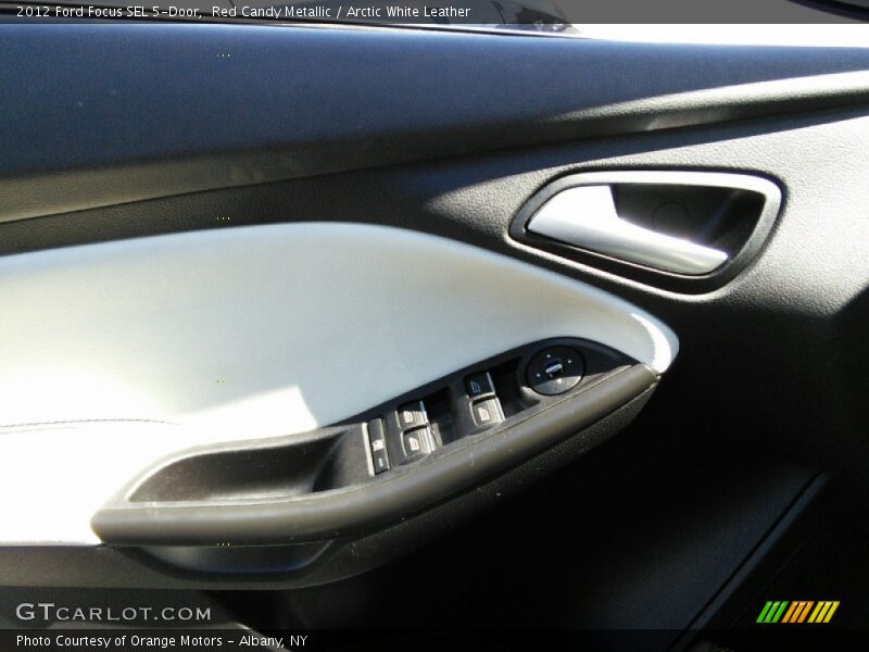 Red Candy Metallic / Arctic White Leather 2012 Ford Focus SEL 5-Door