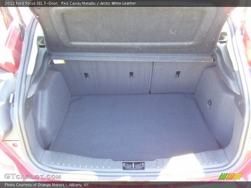 Red Candy Metallic / Arctic White Leather 2012 Ford Focus SEL 5-Door