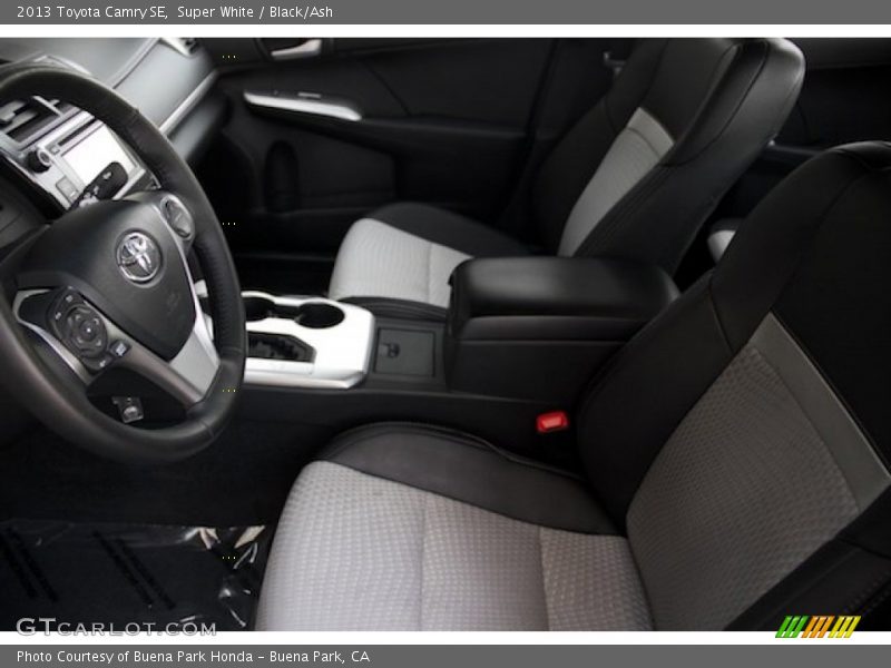 Super White / Black/Ash 2013 Toyota Camry SE
