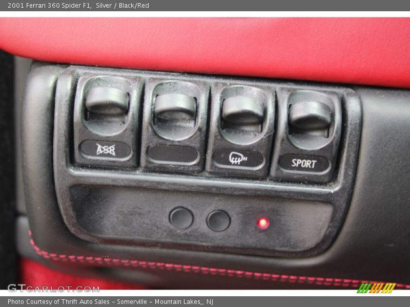 Controls of 2001 360 Spider F1