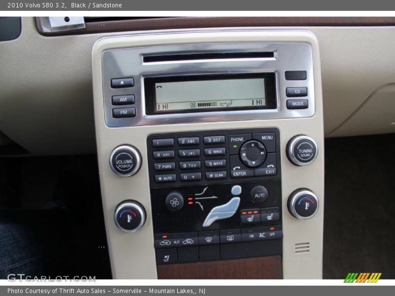 Black / Sandstone 2010 Volvo S80 3.2