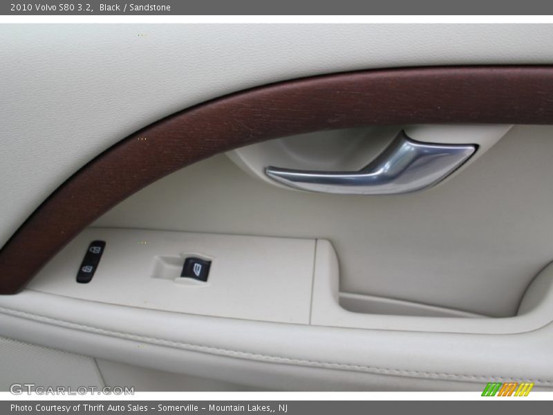 Black / Sandstone 2010 Volvo S80 3.2