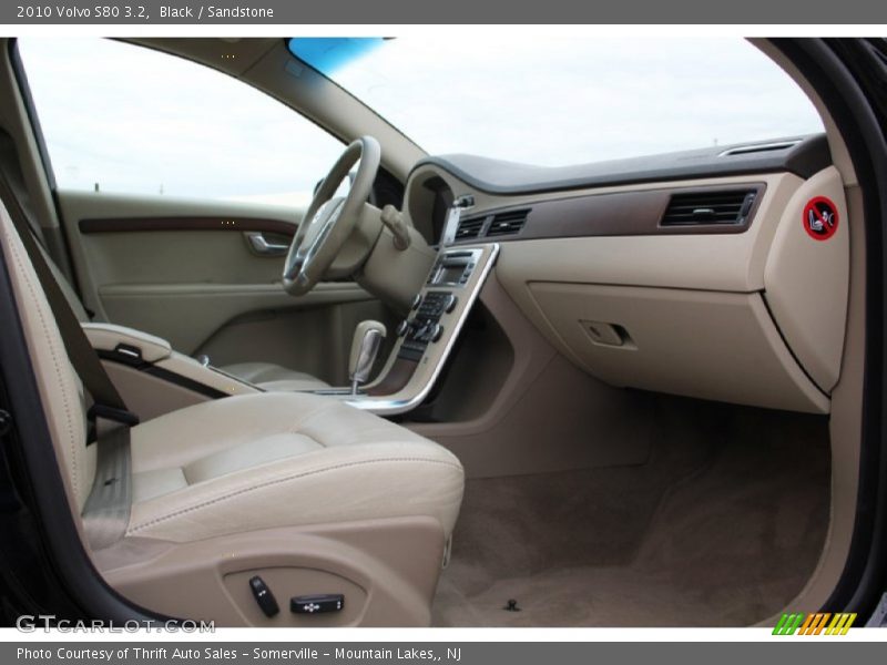 Black / Sandstone 2010 Volvo S80 3.2