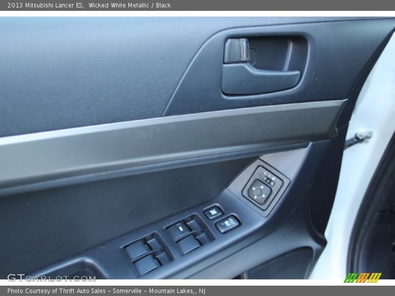 Wicked White Metallic / Black 2013 Mitsubishi Lancer ES