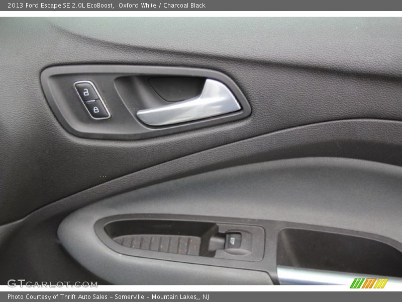 Oxford White / Charcoal Black 2013 Ford Escape SE 2.0L EcoBoost