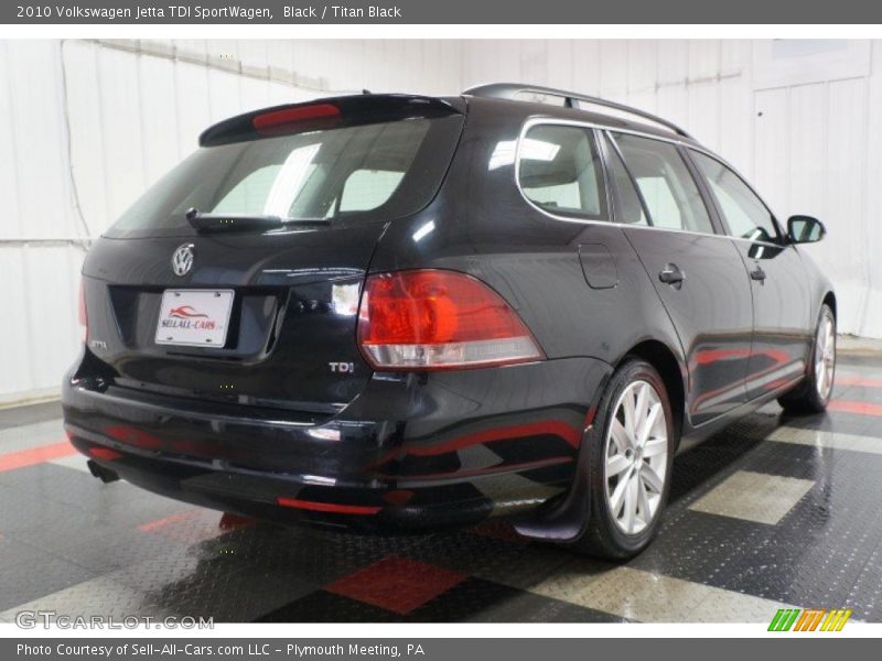 Black / Titan Black 2010 Volkswagen Jetta TDI SportWagen