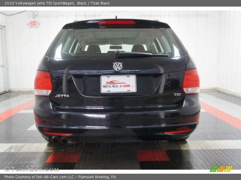 Black / Titan Black 2010 Volkswagen Jetta TDI SportWagen