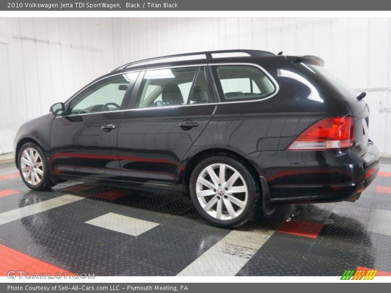 Black / Titan Black 2010 Volkswagen Jetta TDI SportWagen