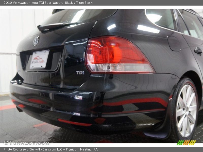 Black / Titan Black 2010 Volkswagen Jetta TDI SportWagen