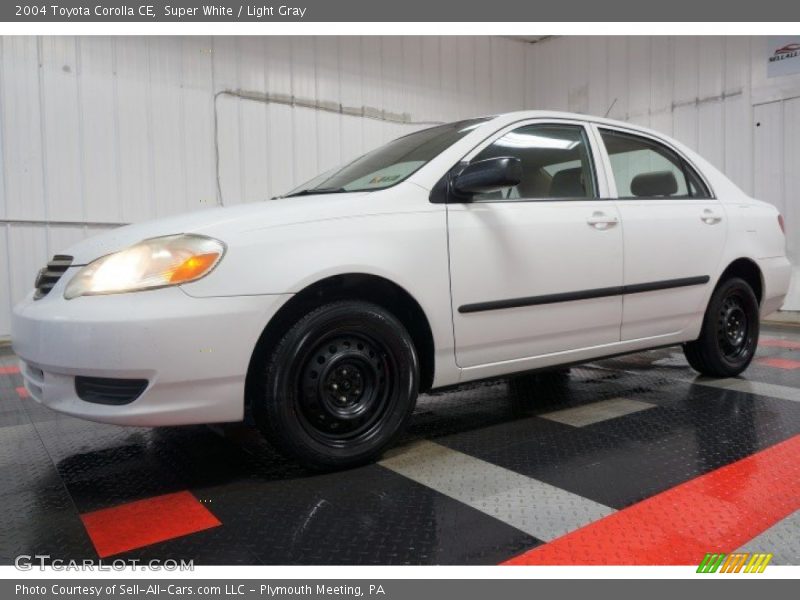 Front 3/4 View of 2004 Corolla CE
