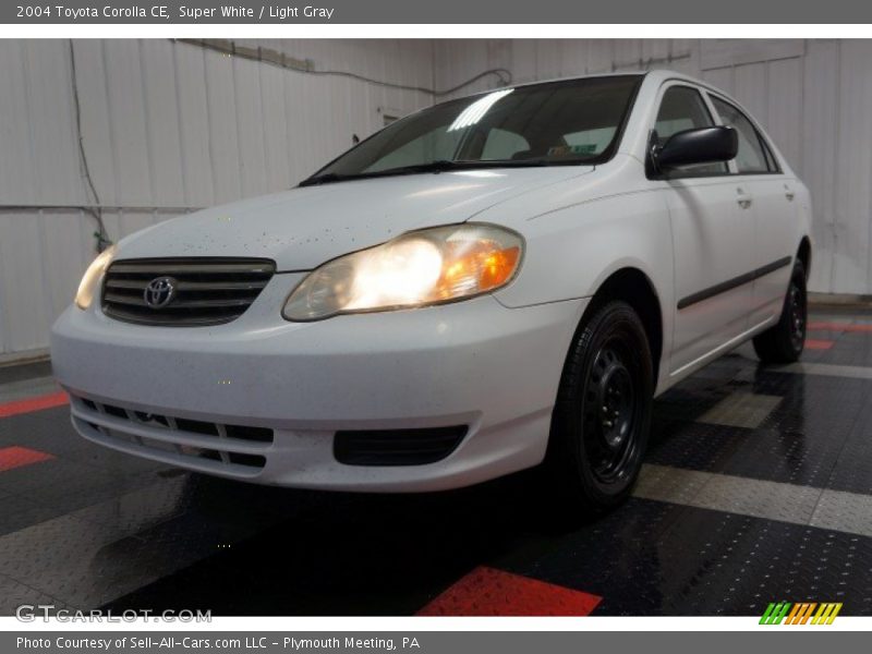 Super White / Light Gray 2004 Toyota Corolla CE