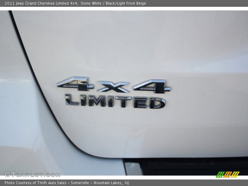 Stone White / Black/Light Frost Beige 2011 Jeep Grand Cherokee Limited 4x4