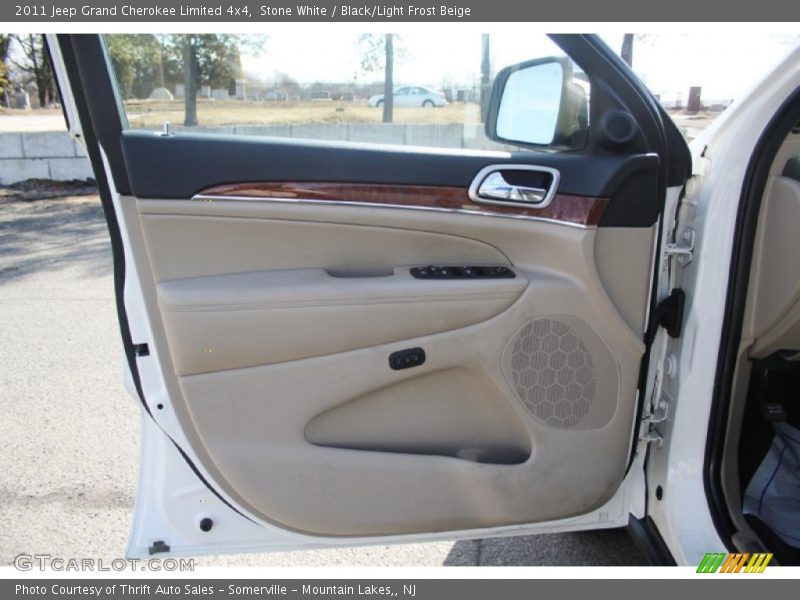 Stone White / Black/Light Frost Beige 2011 Jeep Grand Cherokee Limited 4x4