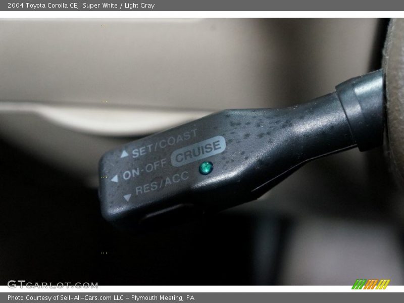 Super White / Light Gray 2004 Toyota Corolla CE