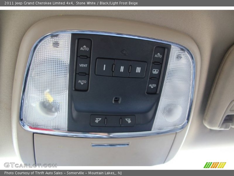 Stone White / Black/Light Frost Beige 2011 Jeep Grand Cherokee Limited 4x4