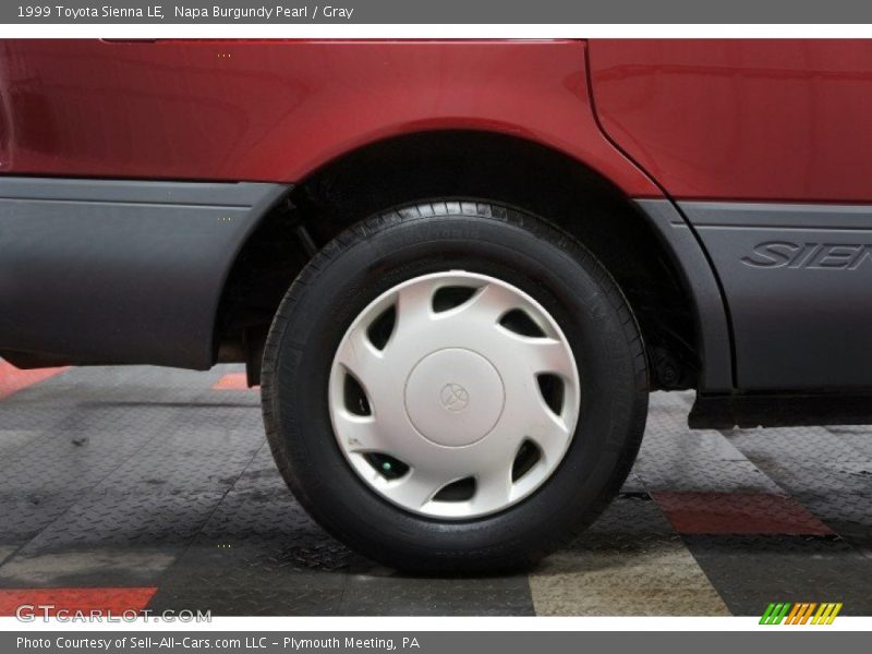 Napa Burgundy Pearl / Gray 1999 Toyota Sienna LE