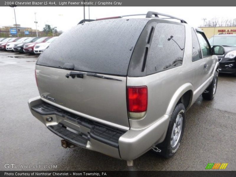 Light Pewter Metallic / Graphite Gray 2004 Chevrolet Blazer LS 4x4