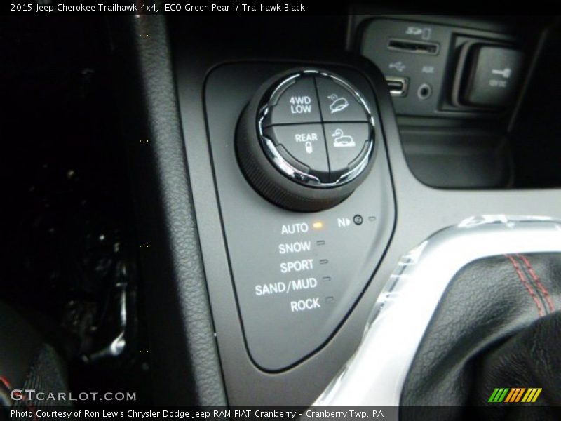 ECO Green Pearl / Trailhawk Black 2015 Jeep Cherokee Trailhawk 4x4