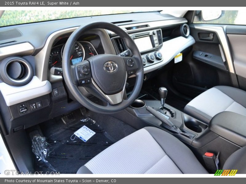 Super White / Ash 2015 Toyota RAV4 LE