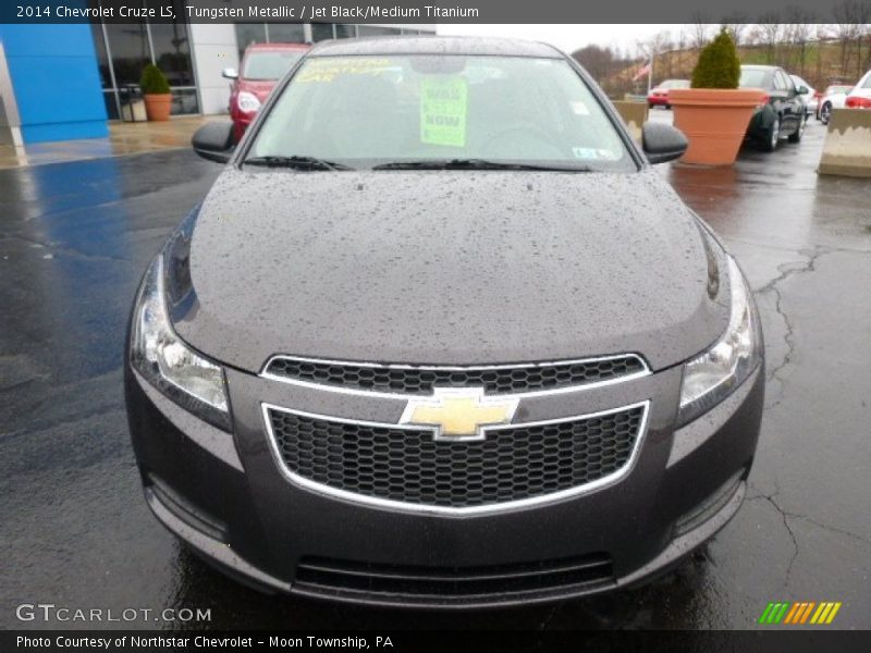 Tungsten Metallic / Jet Black/Medium Titanium 2014 Chevrolet Cruze LS