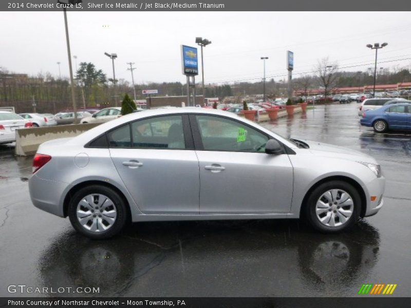 Silver Ice Metallic / Jet Black/Medium Titanium 2014 Chevrolet Cruze LS