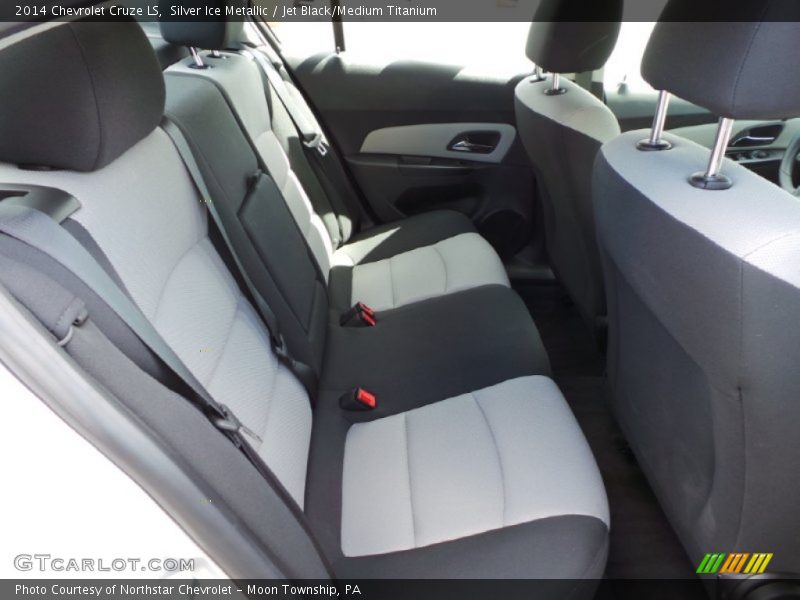 Silver Ice Metallic / Jet Black/Medium Titanium 2014 Chevrolet Cruze LS