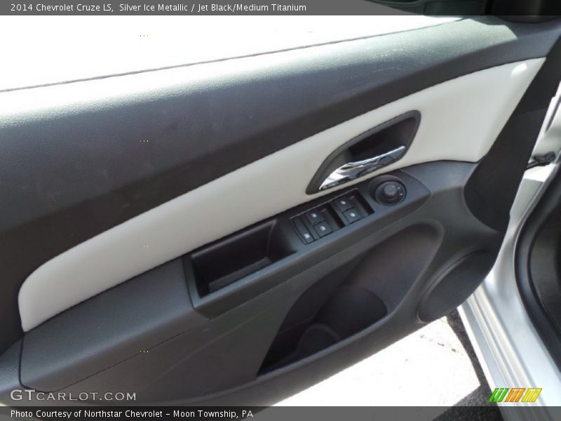 Silver Ice Metallic / Jet Black/Medium Titanium 2014 Chevrolet Cruze LS