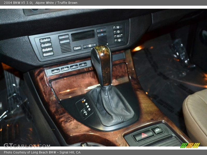 Alpine White / Truffle Brown 2004 BMW X5 3.0i