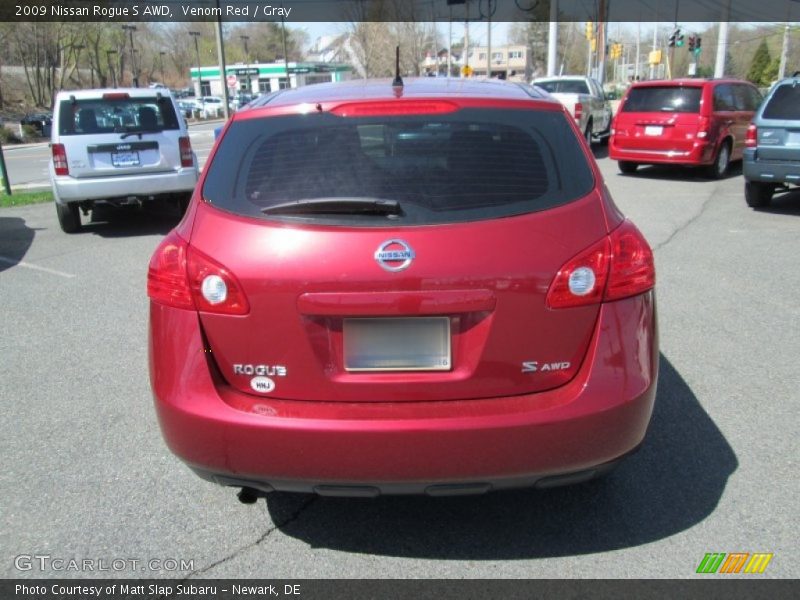 Venom Red / Gray 2009 Nissan Rogue S AWD