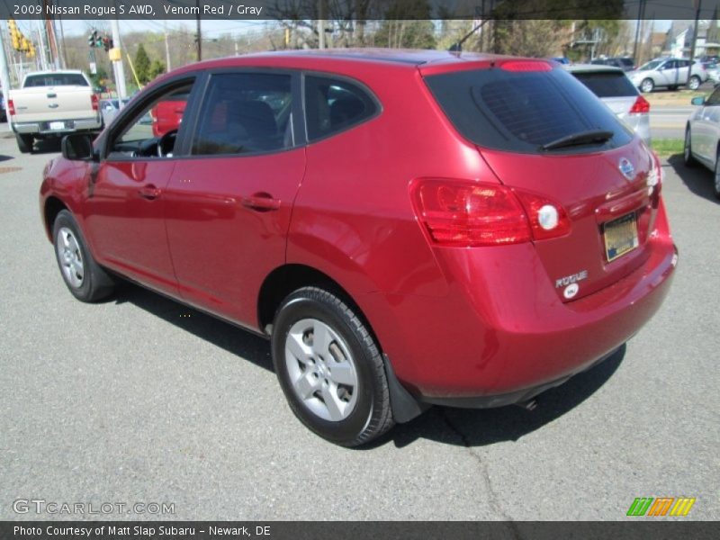 Venom Red / Gray 2009 Nissan Rogue S AWD
