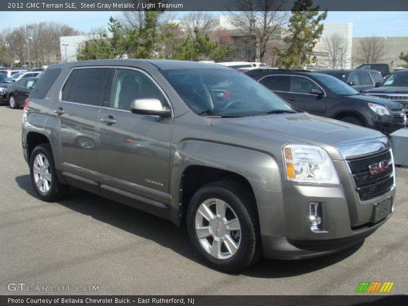 Front 3/4 View of 2012 Terrain SLE
